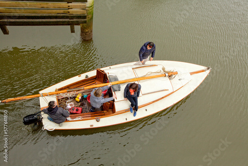 Belouga Zephyr and the Belougirls, Ã‰lÃ©onore Poncelin de Raucourt and Delphine Prat. photo