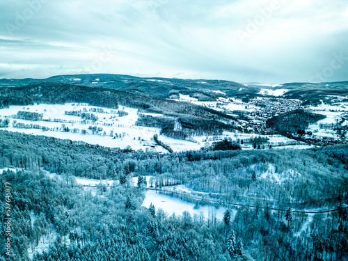Schöne Winterlandschaft auf den Höhen des Thüringer Waldes bei Floh-Seligenthal - Thüringen - Deutschland © Oliver Hlavaty