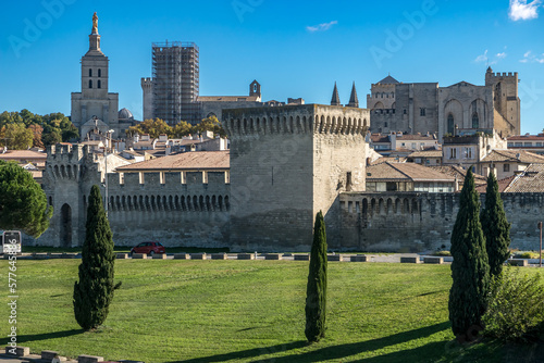 Avignon dans le Vaucluse à l' automne , France