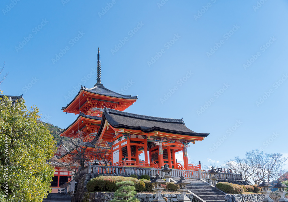 Obraz premium The most beautiful viewpoint of Kiyomizu-dera Temple is a popular tourist destination in Kyoto, Japan.