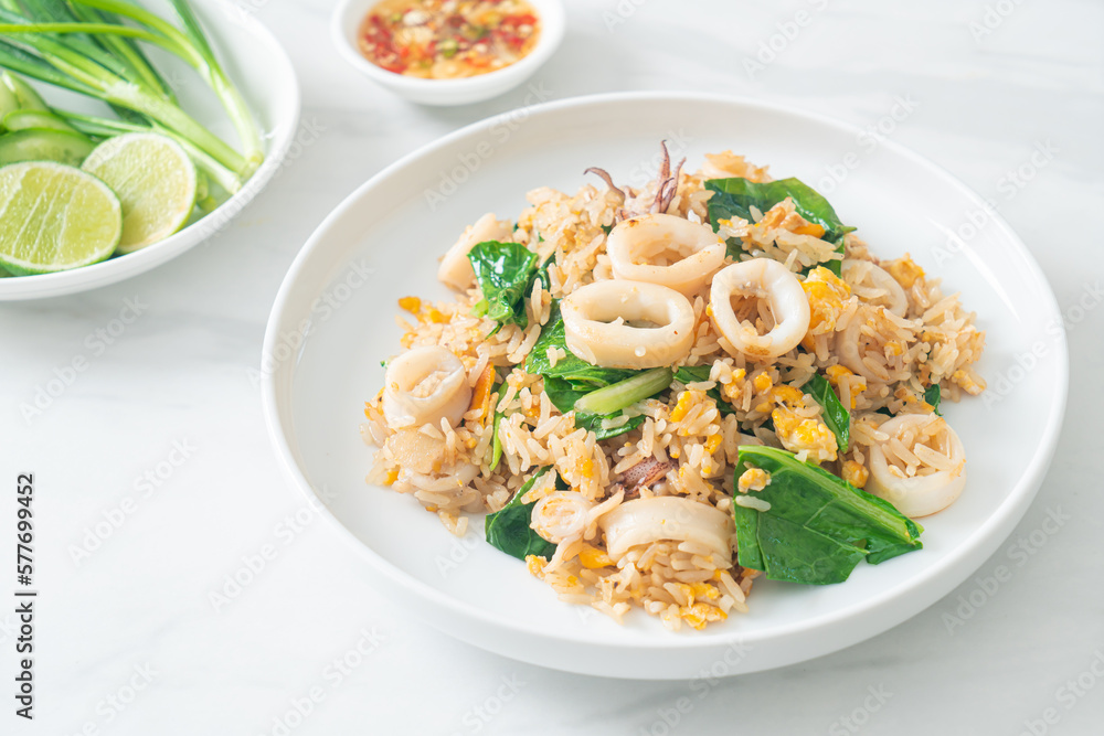 Fried rice with squid or octopus