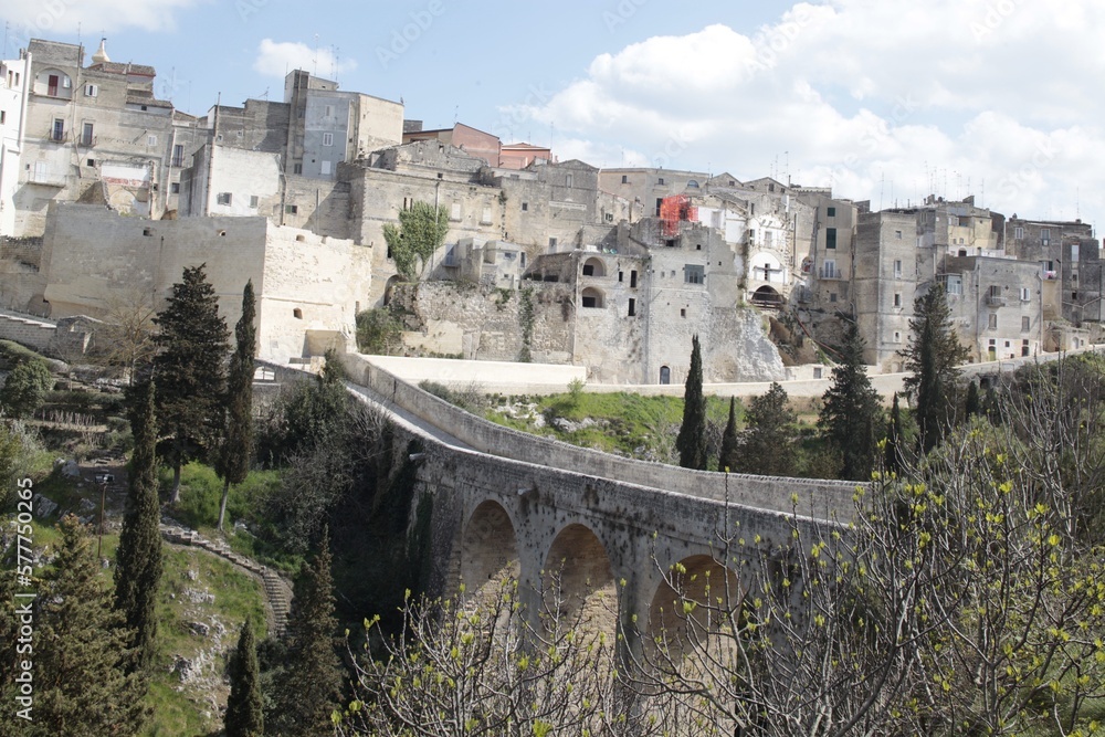 Gravina in Puglia. Ponte acquedotto o viadotto Orsini,  della Via Appia Antica
