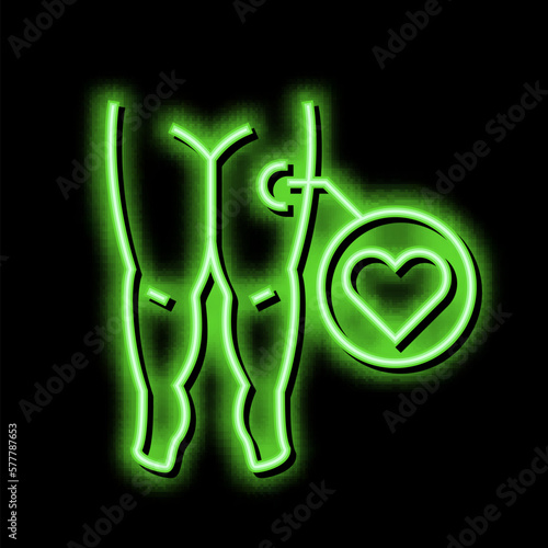 heart edema neon glow icon illustration