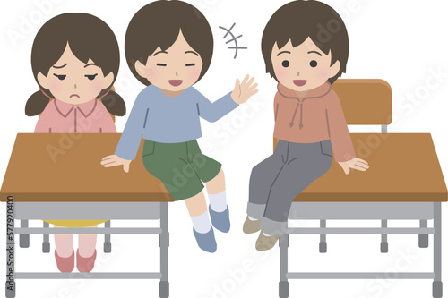 机に座られて迷惑する女児