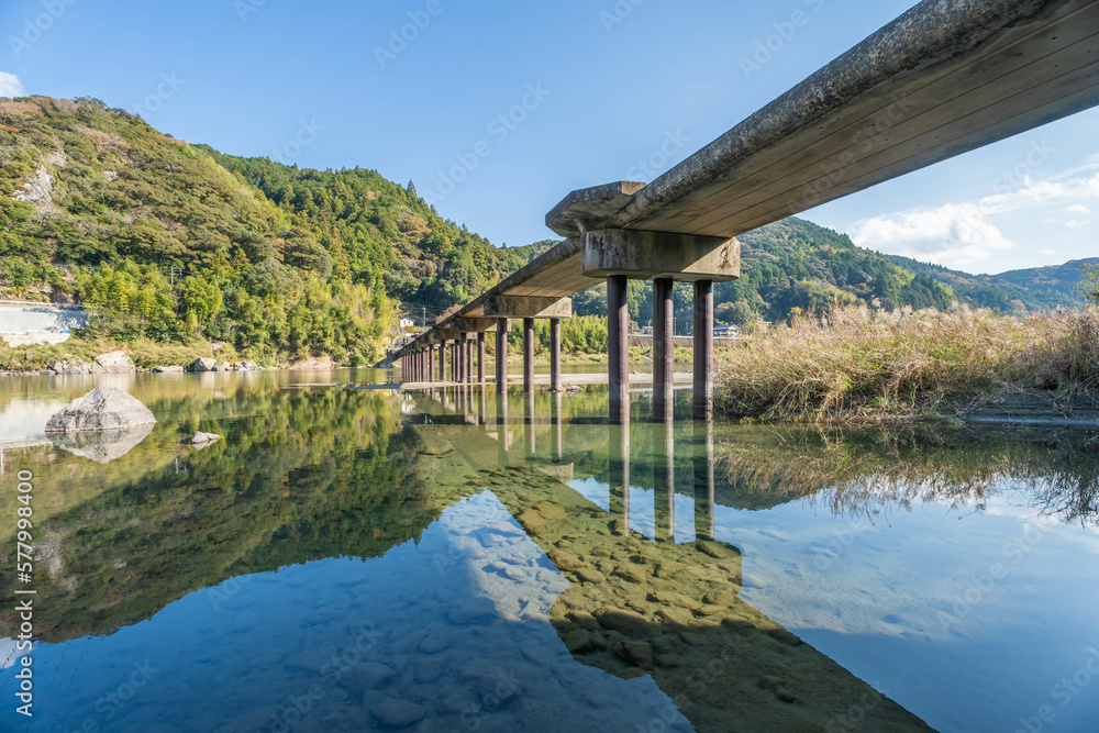 Obraz premium 名越沈下橋