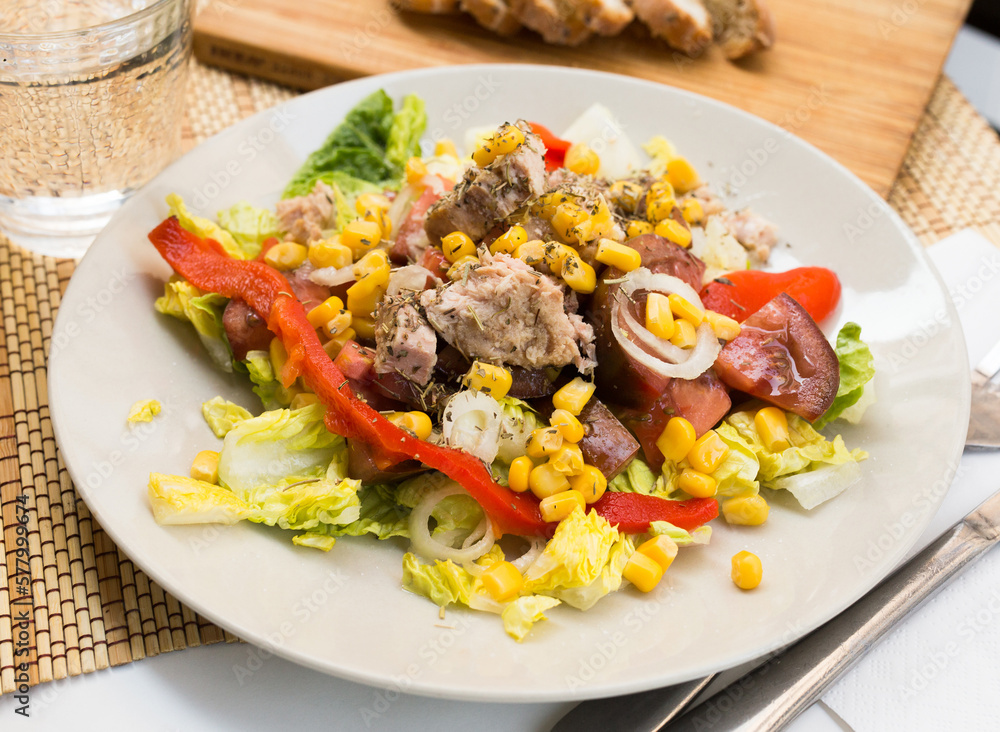mediterranean vegetable salad with tuna mediterranean vegetable salad with tuna