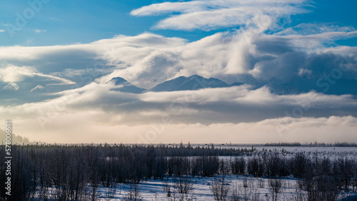 Fototapeta Naklejka Na Ścianę i Meble -  Snow mountains in Alaska