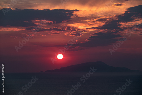 dramatische Wolkenstimmung Sonnenuntergang Insel Ischia