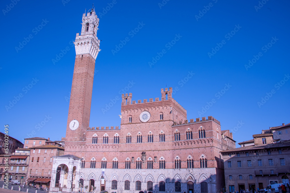Piazza del Campo (Campo square), Palazzo Publico and Torre del Mangia (Mangia tower) in Siena, Tuscany, Italy