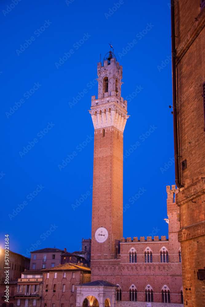 Piazza del Campo (Campo square), Palazzo Publico and Torre del Mangia (Mangia tower) in Siena, Tuscany, Italy	