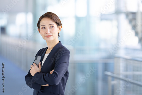 ビジネス・女性 Free Download ビジネス・女性 - GFXLoad