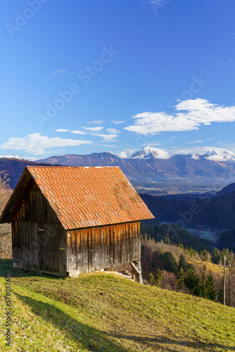Obraz na płótnie A hut in the alps