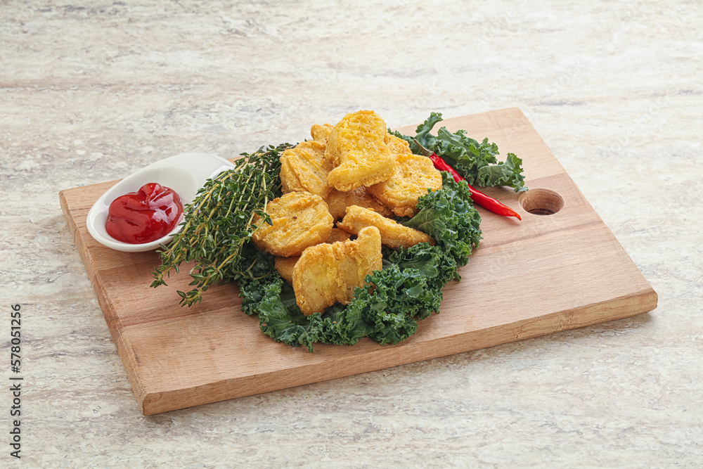 Crispy chicken nuggets with tomato ketchup Crispy chicken nuggets with tomato ketchup