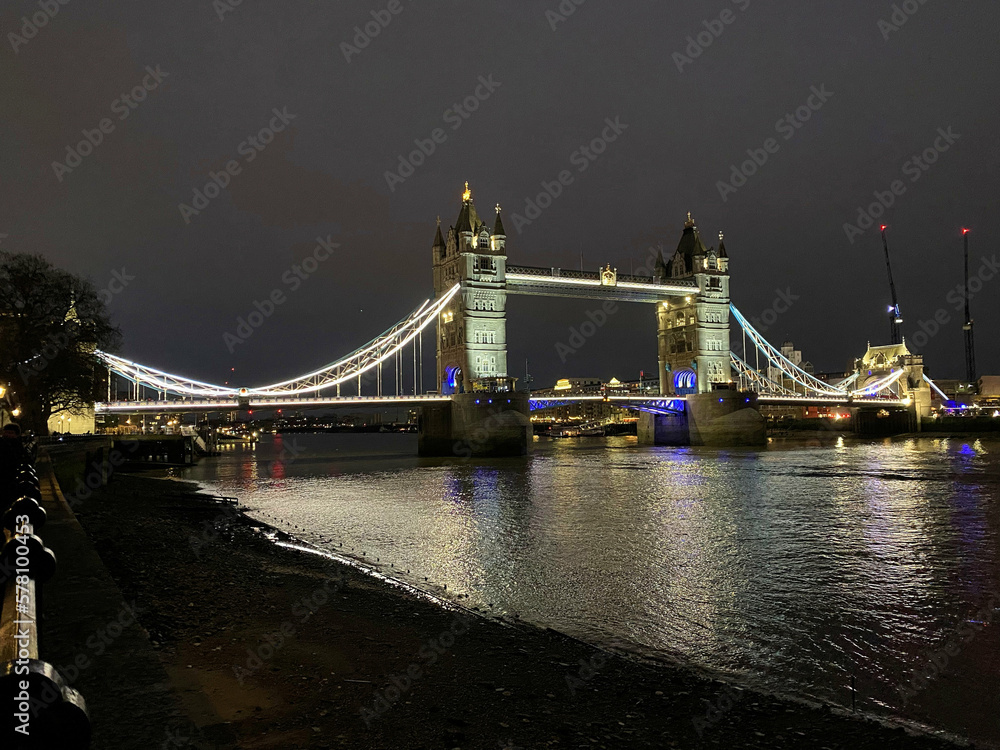 Obraz premium Tower Bridge at night