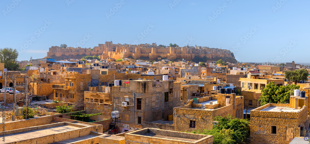 Jaisalmer is also known as Golden City located in the middle of Thar desert in India. Jaisalmer fort is also a UNESCO world heritage site.
