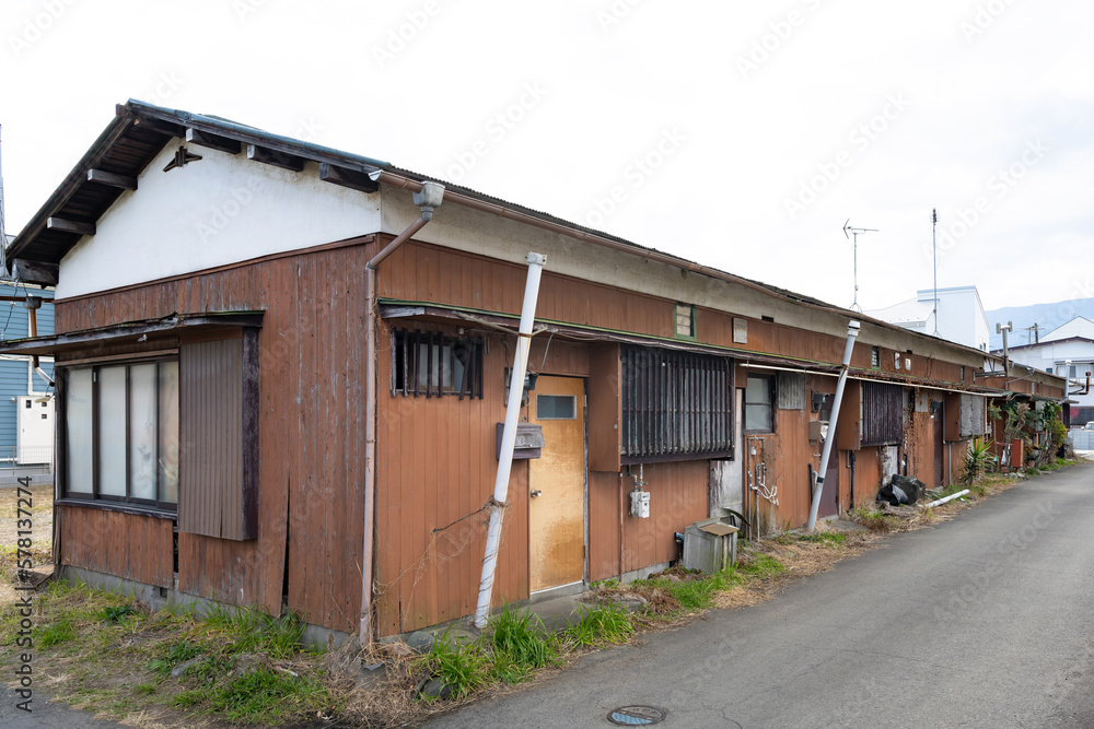 空き家　廃屋　昭和イメージ