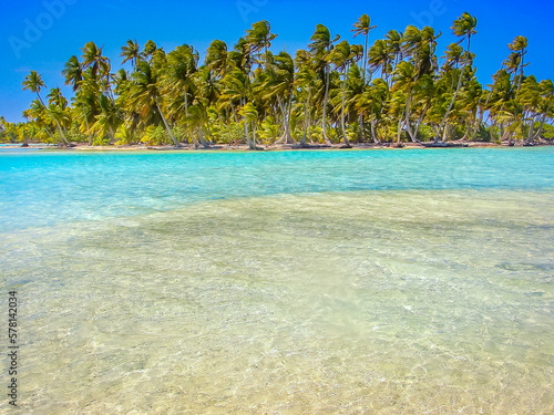 Fototapeta Naklejka Na Ścianę i Meble -  Bora Bora Tropical paradise, Idyllic turquoise beach in French Polynesia, Tahiti
