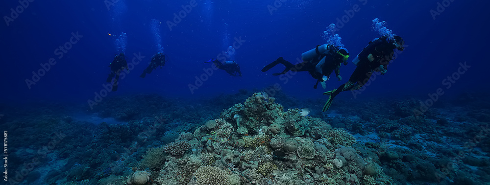 group of divers depth bubbles dive - obrazy, fototapety, plakaty 