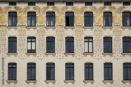 Bild auf Leinwand Art Nouveau in Vienna, Austria