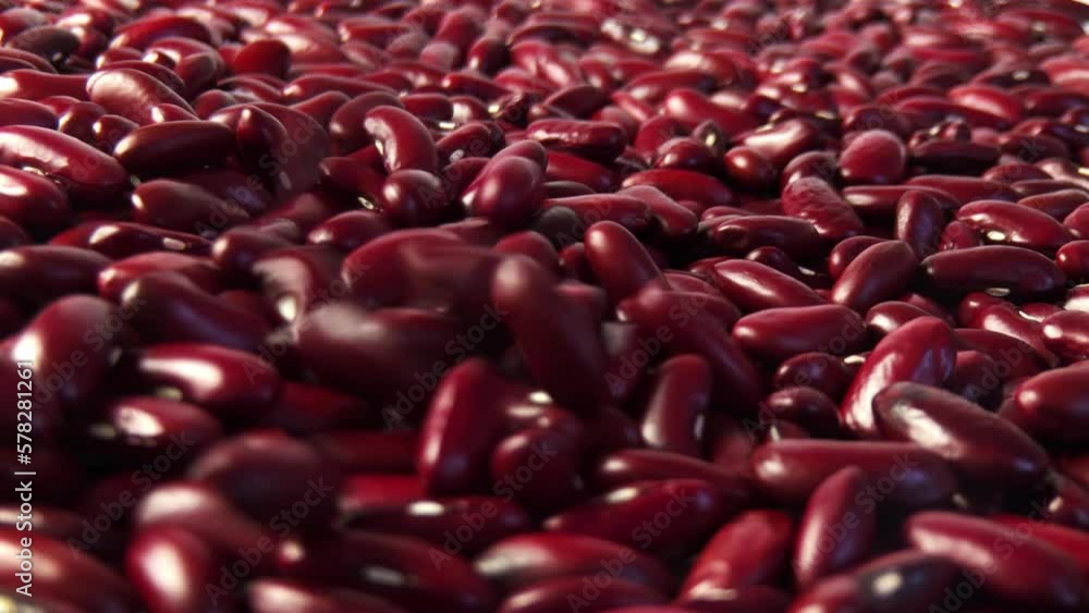 red beans pour into the container red beans pour into the container