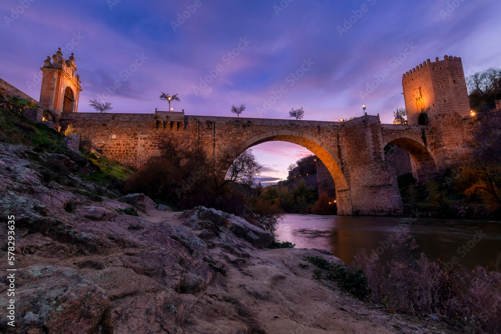 ALCAZAR DE TOLEDO AL ATARDECER