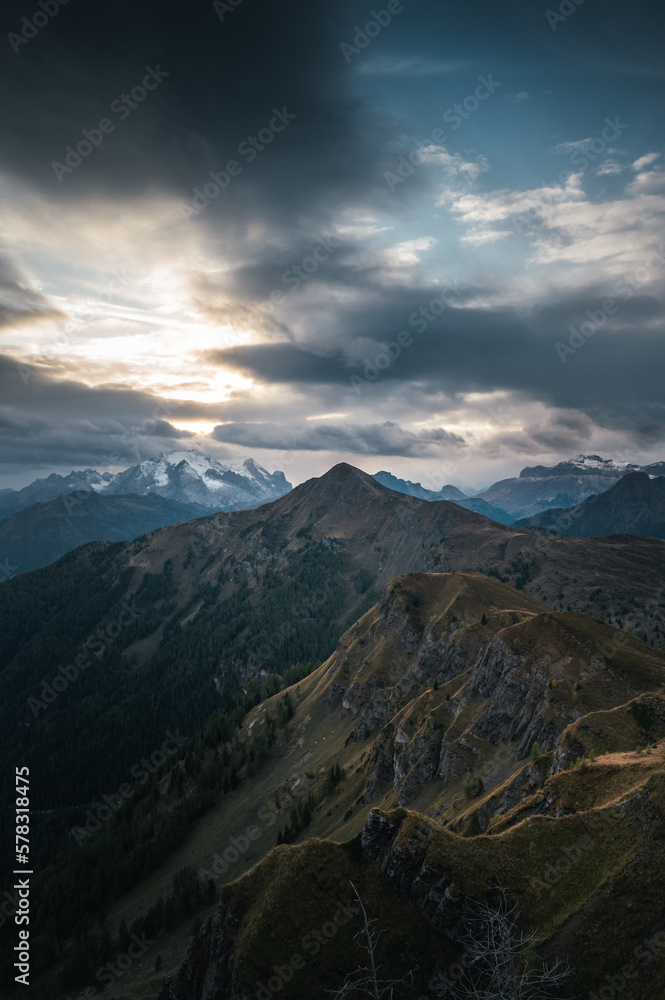 Obraz premium Sunset in the ranges and snow capped mountains of Dolomites, Italy