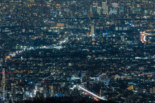日本 兵庫県神戸市の六甲山天覧台から眺める大阪市街地の夜景