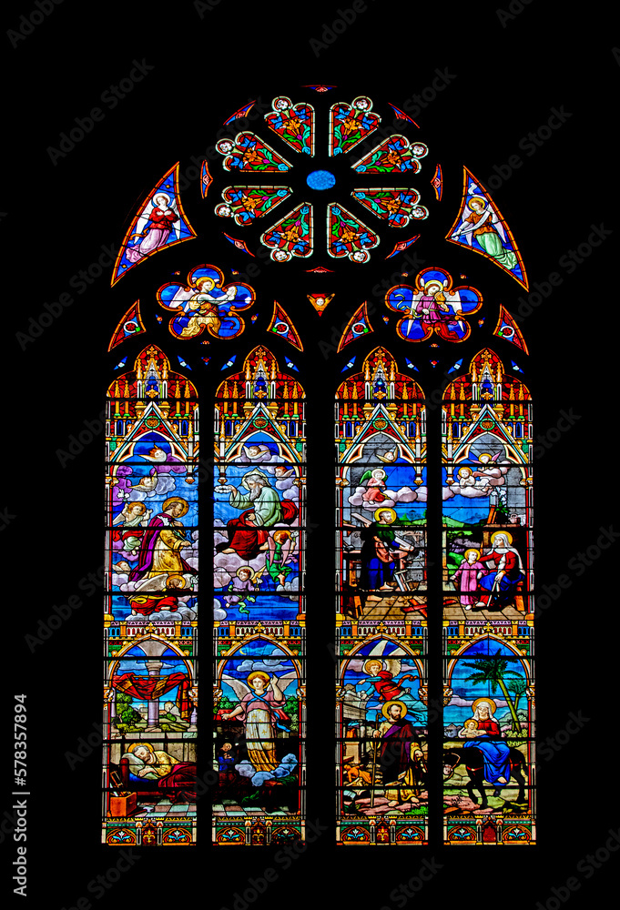 Saint-Vaast-la-Hougue. Vitrail de l'église Saint-Vaast Manche. Normandie Saint-Vaast-la-Hougue. Vitrail de l'église Saint-Vaast Manche. Normandie