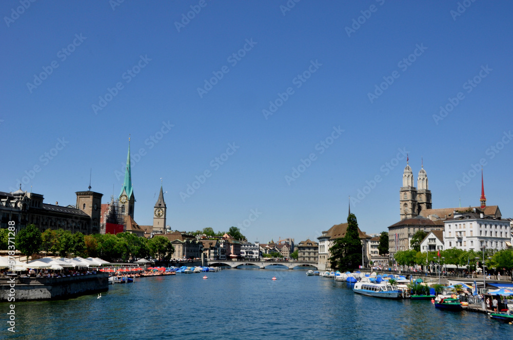 Zürich city is since years amongst the top five cities around the world with the highest living standard
