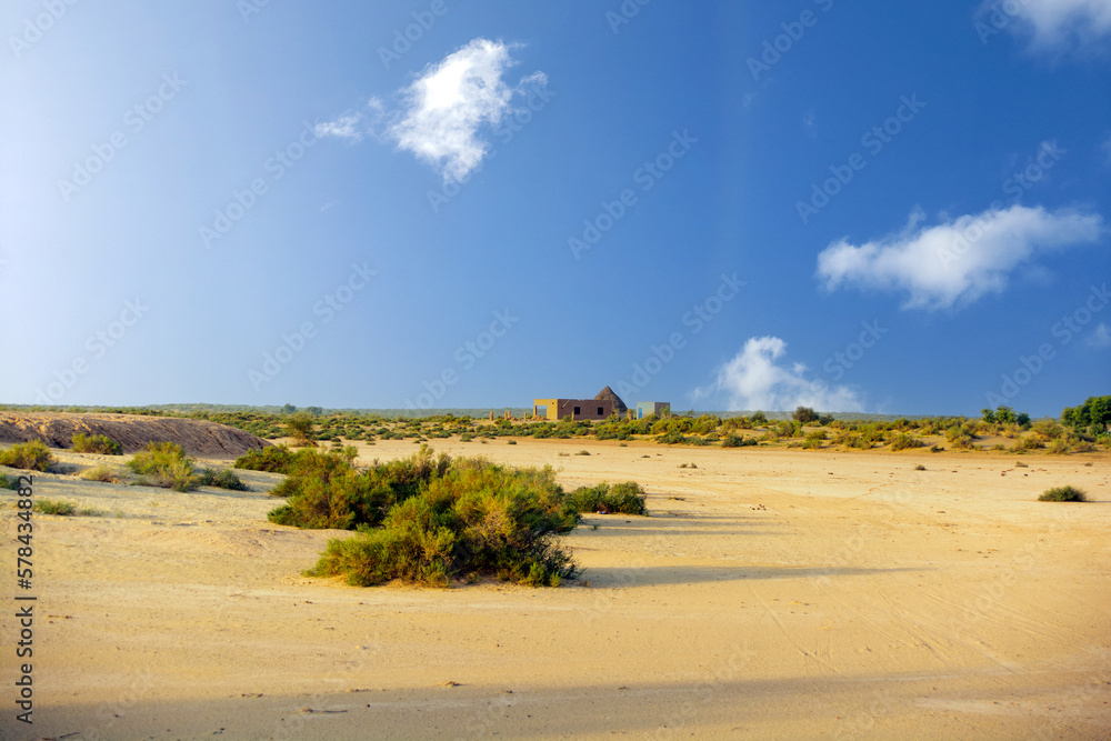 Alone mud house in the middle of Thar desert Alone mud house in the middle of Thar desert