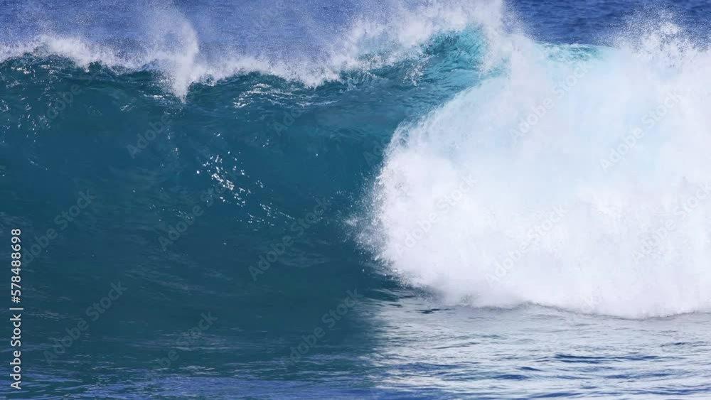 Ocean wave approaching shore on the Big Island of Hawaii. Ocean wave approaching shore on the Big Island of Hawaii.