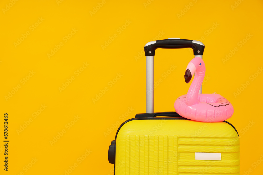 Obraz premium Suitcase, luggage, baggage for summer travel and vacation, space for text