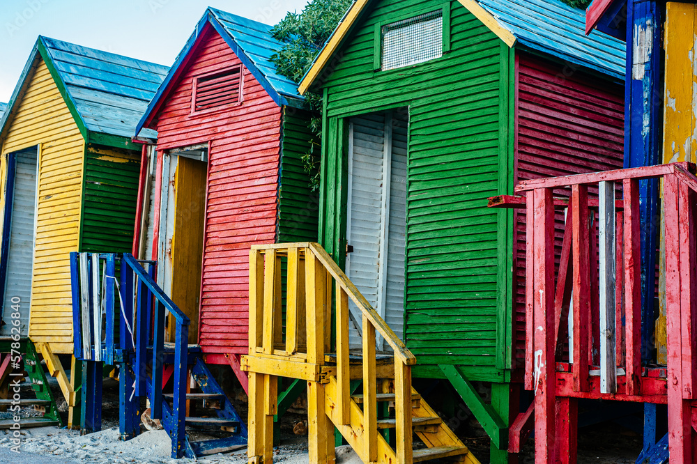 Naklejka premium Worn old beach huts