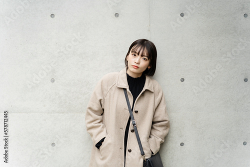 美しい日本人女性モデル 秋冬コーディネート