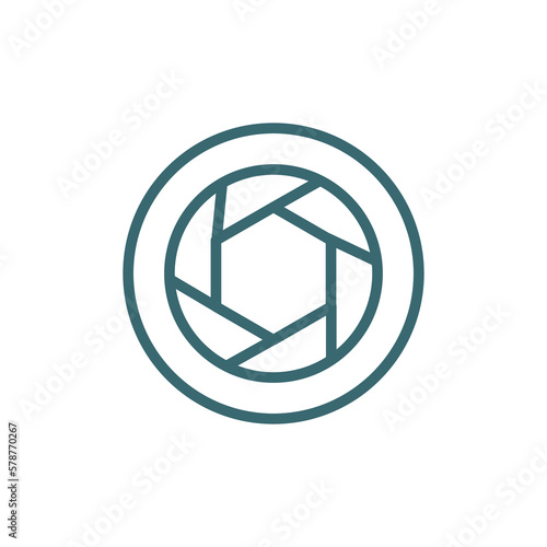 camera shutter icon. Thin line camera shutter icon from technology collection. Outline vector isolated on white background. Editable camera shutter symbol can be used web and mobile