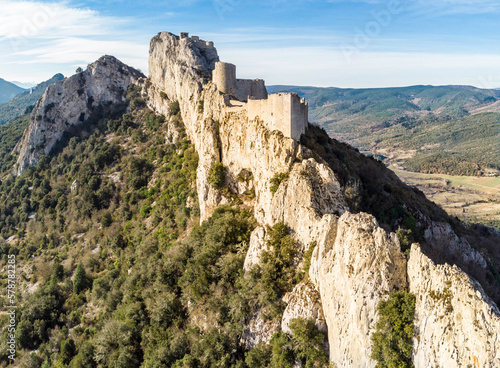 Château de Peyrepertuse dans l'Aude en France  © William Carlier