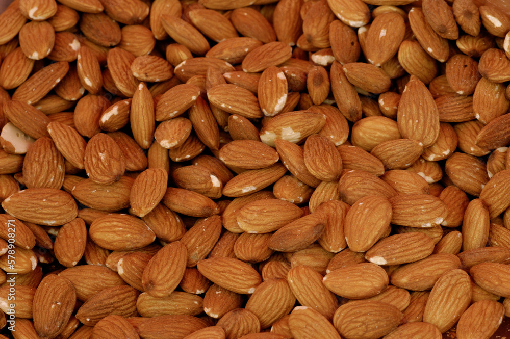 Almonds bulk Almonds bulk