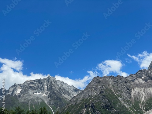 Wallpaper Mural mountains and clouds Torontodigital.ca
