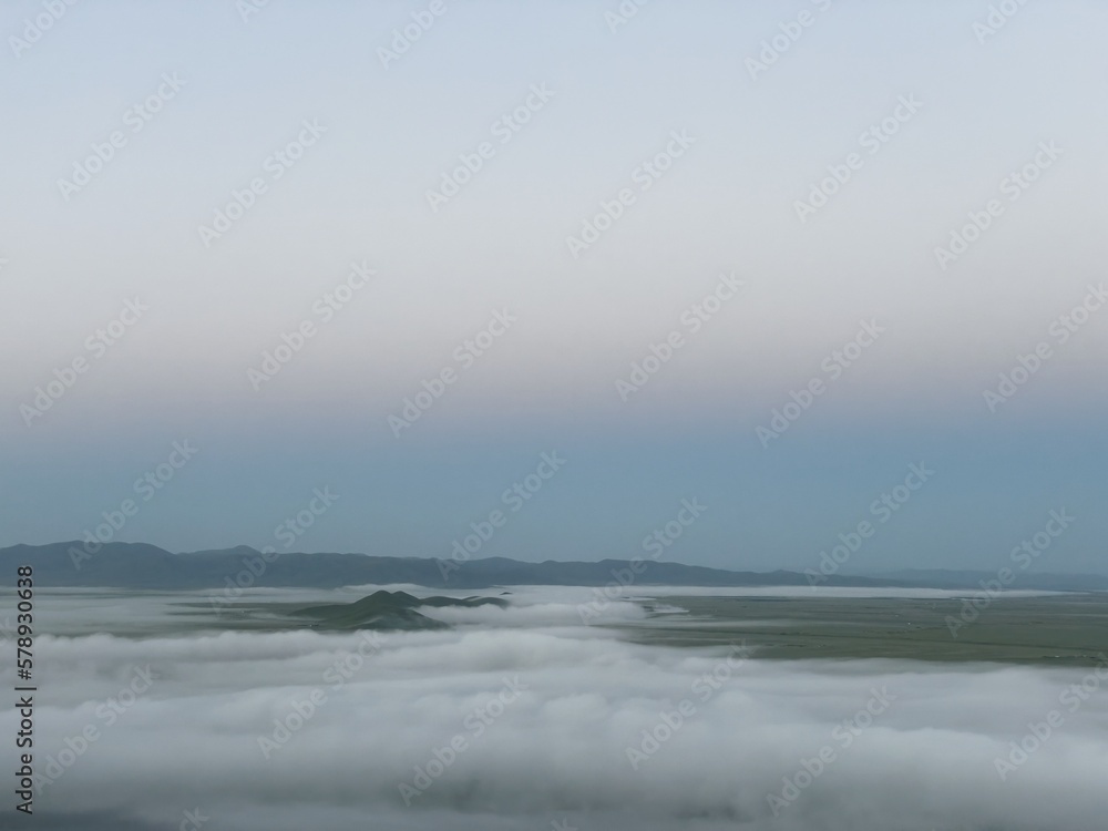 Obraz premium misty morning on the river