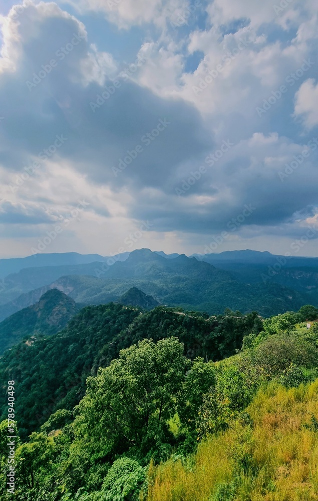 Naklejka premium landscape with clouds