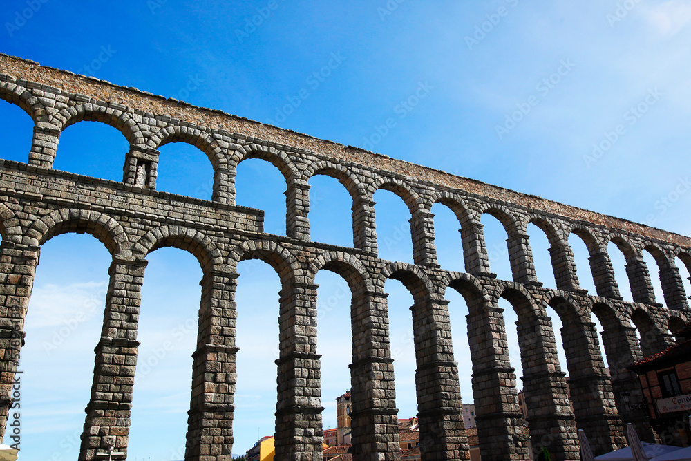 aqueduct of segovia