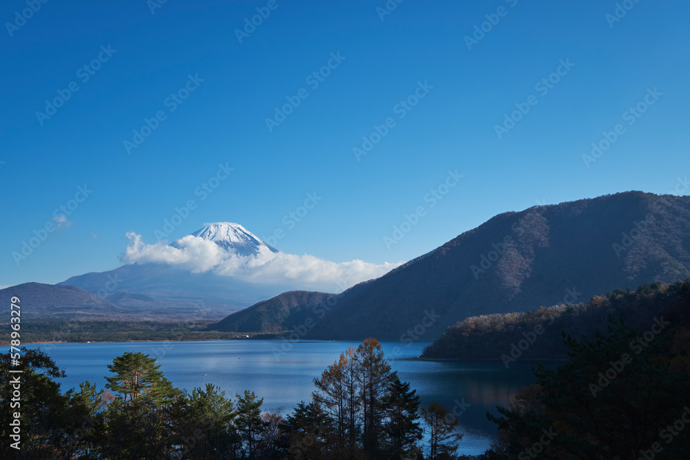 View of Mount Fuji from lake Motosu, Yamanashi Prefecture, Japan View of Mount Fuji from lake Motosu, Yamanashi Prefecture, Japan