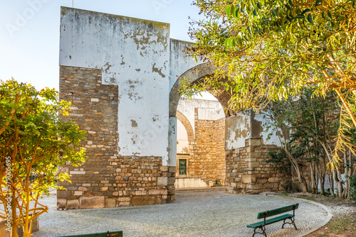 Resting Arch in medieval walls is one of 4 entrances to the old town in Faro, Algarve, Portugal