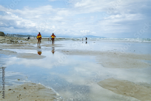 Photography reflets sur le sable au pays basque