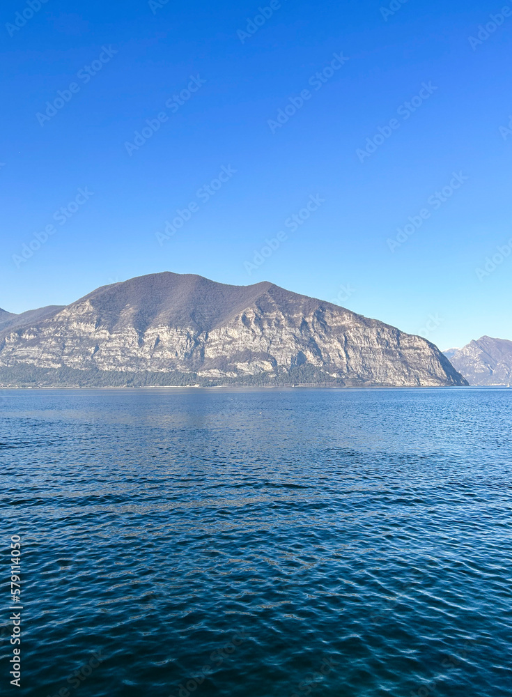 Vista sul lago D'Iseo. Vista sul lago D'Iseo.
