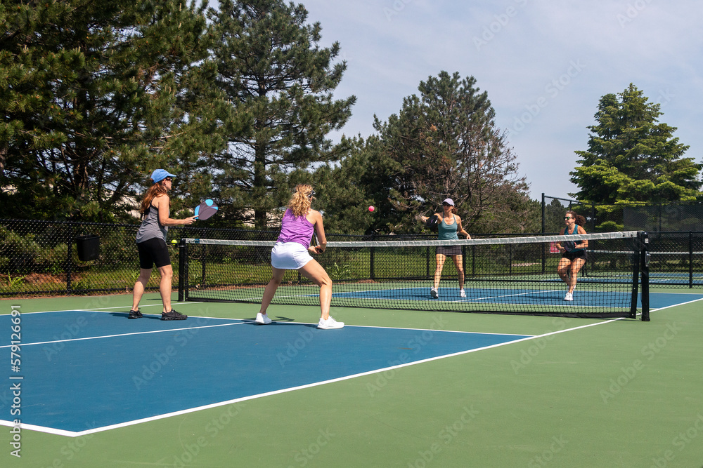 Obraz premium Pickleball Players in Action