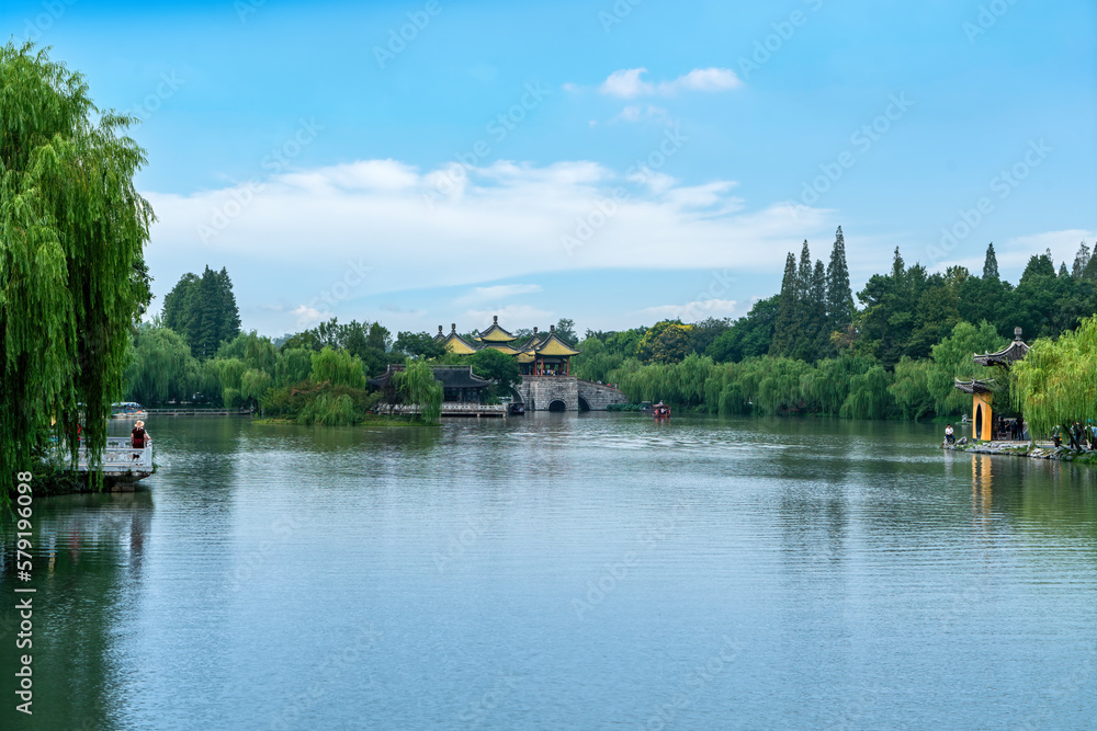Fototapeta premium Yangzhou Chinese -style garden landscape