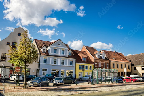 Obraz na płótnie kröpelin, deutschland - marktplatz in der altstadt w salonie