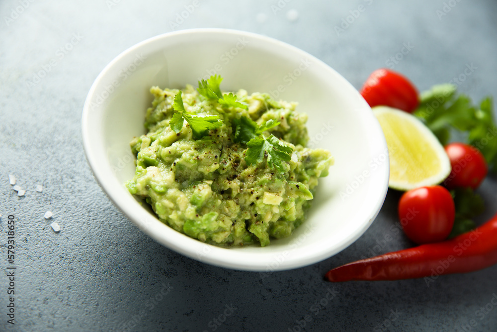 Healthy mashed avocado with lime juice