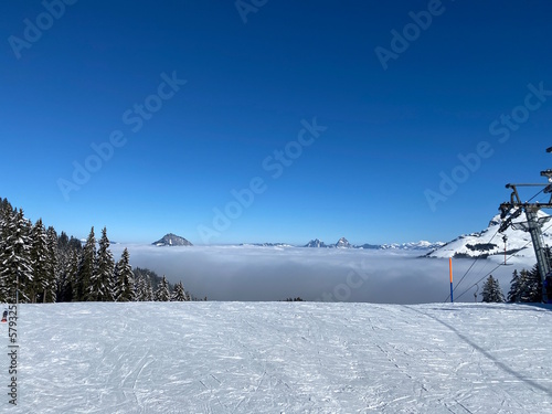 Sea of fog over Lake Lucern _ 5727